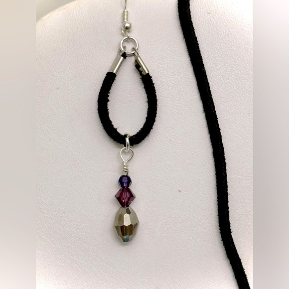 Suede Necklace & Earring Set w/Floral Blown Glass Pendant - Picture 10 of 10